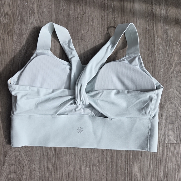 Athleta Warrior Longline Twist Back Mint Green Sports Bra D-DD - Picture 4 of 5